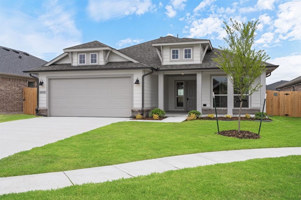 16012 Switchgrass Place, Moore, OK 73170