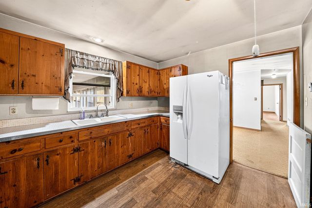 51870 Orange Road, South Bend, IN 46628