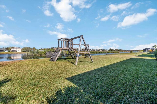 5220 LAKEHURST COURT, Palmetto, FL 34221