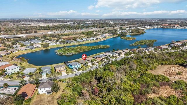 5220 LAKEHURST COURT, Palmetto, FL 34221