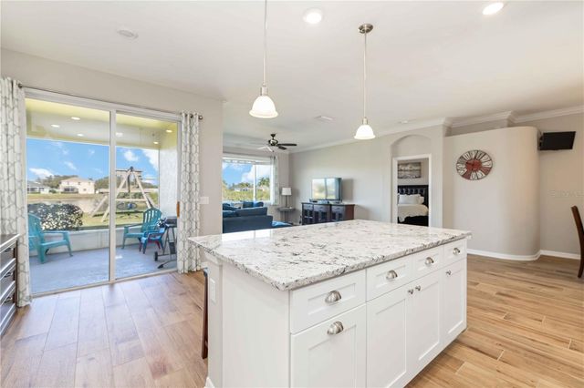 5220 LAKEHURST COURT, Palmetto, FL 34221