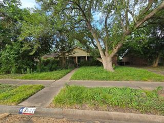 5927 Beaudry Drive, Houston, TX 77035