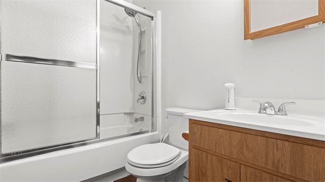 575 Fairfield Dr., Hempfield Twp, PA 15601