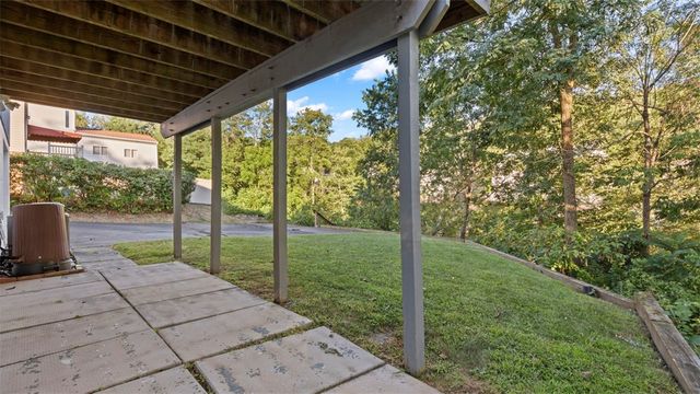 575 Fairfield Dr., Hempfield Twp, PA 15601