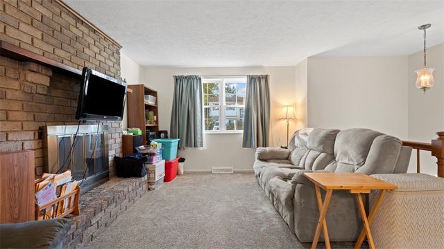 575 Fairfield Dr., Hempfield Twp, PA 15601