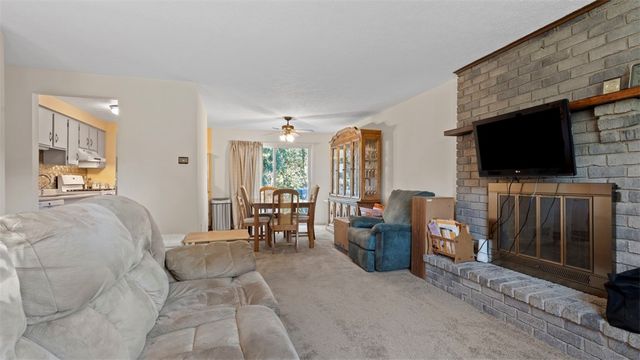 575 Fairfield Dr., Hempfield Twp, PA 15601