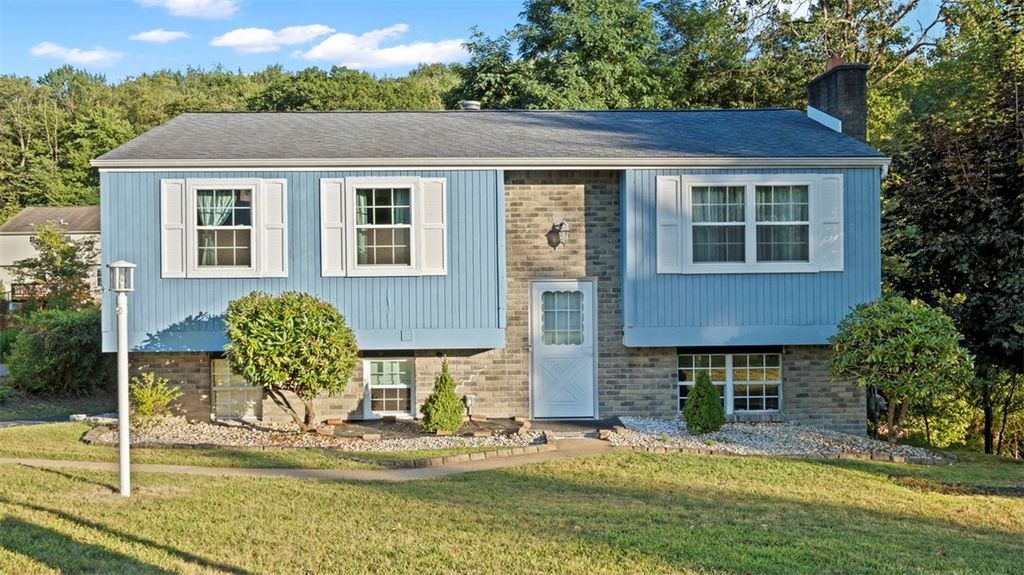 575 Fairfield Dr., Hempfield Twp, PA 15601