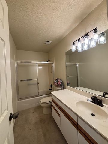 6119 TALLSMAN Drive NW, Albuquerque, NM 87120