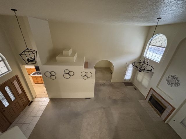 6119 TALLSMAN Drive NW, Albuquerque, NM 87120