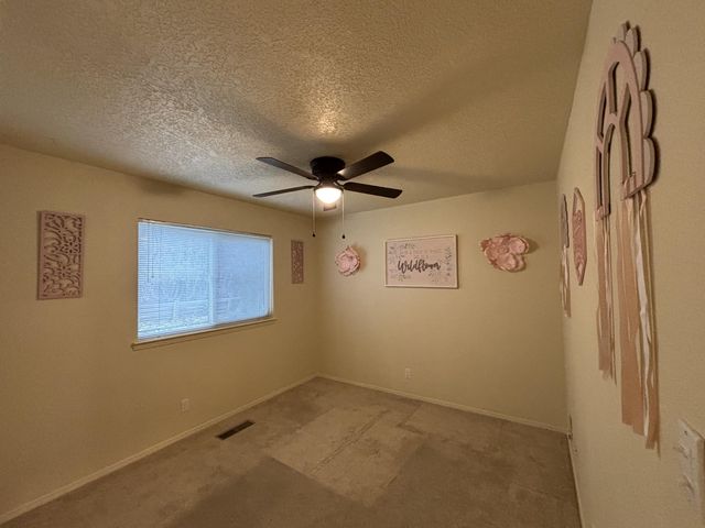 6119 TALLSMAN Drive NW, Albuquerque, NM 87120