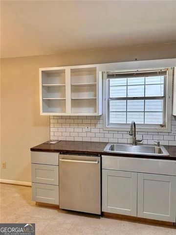 1055 Autumn Crest Court, Stone Mountain, GA 30083