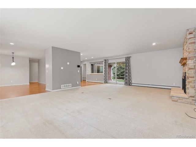 2622 S Brentwood Ct, Lakewood, CO 80227