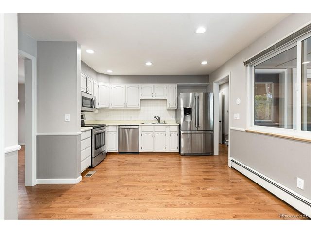 2622 S Brentwood Ct, Lakewood, CO 80227