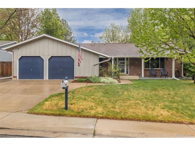 2622 S Brentwood Ct, Lakewood, CO 80227