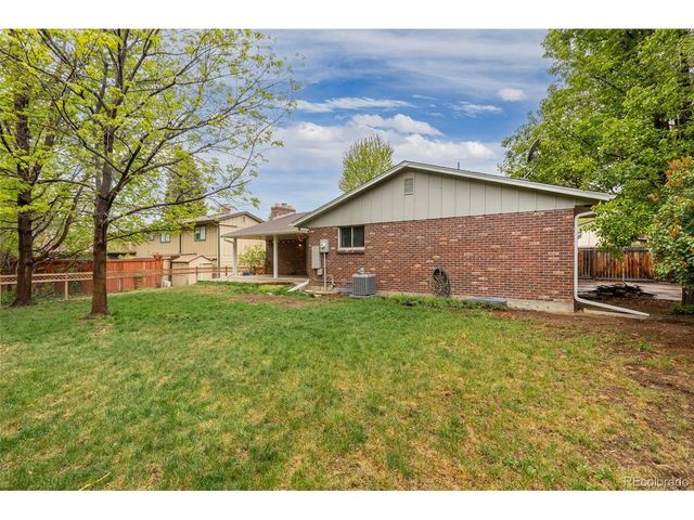 2622 S Brentwood Ct, Lakewood, CO 80227