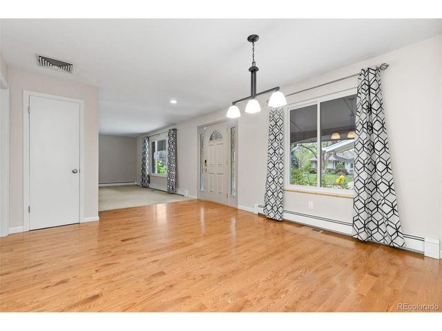 2622 S Brentwood Ct, Lakewood, CO 80227