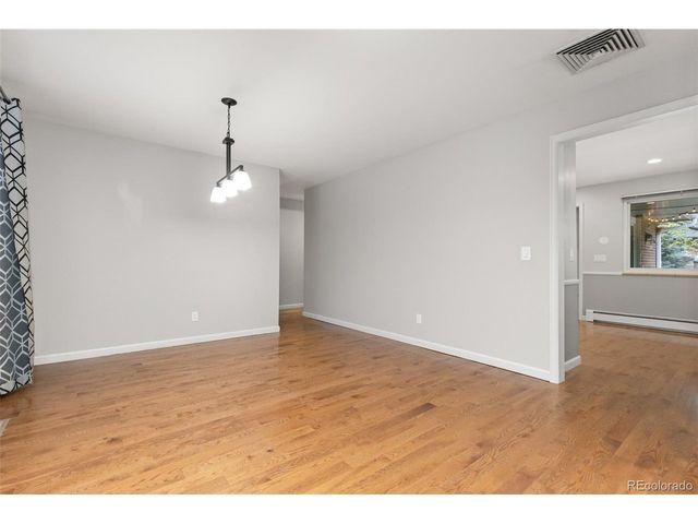 2622 S Brentwood Ct, Lakewood, CO 80227