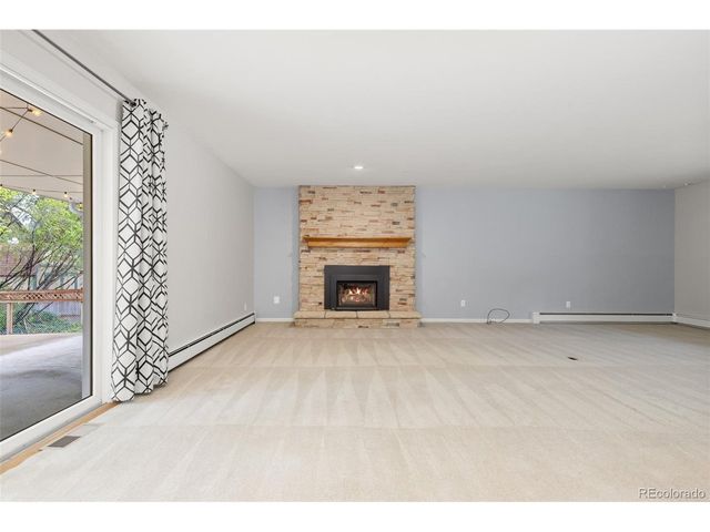 2622 S Brentwood Ct, Lakewood, CO 80227