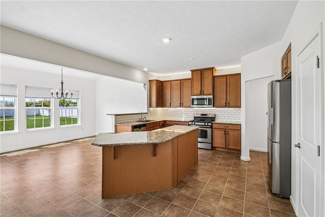 6007 Amber Drive, Farmington, NY 14425