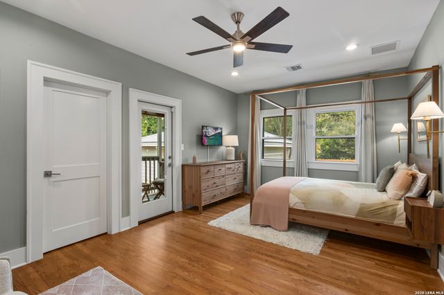 837 W Summit Ave, San Antonio, TX 78212