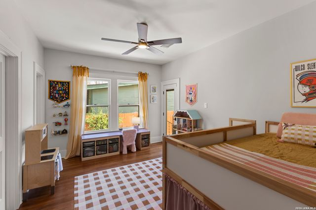 837 W Summit Ave, San Antonio, TX 78212