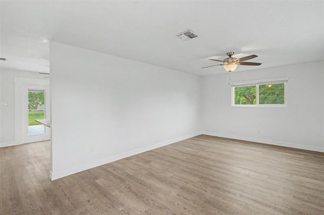6315 Avenue T, Santa Fe, TX 77510