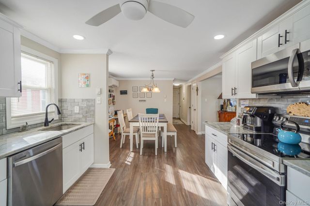 126 Village Circle W, Manorville, NY 11949