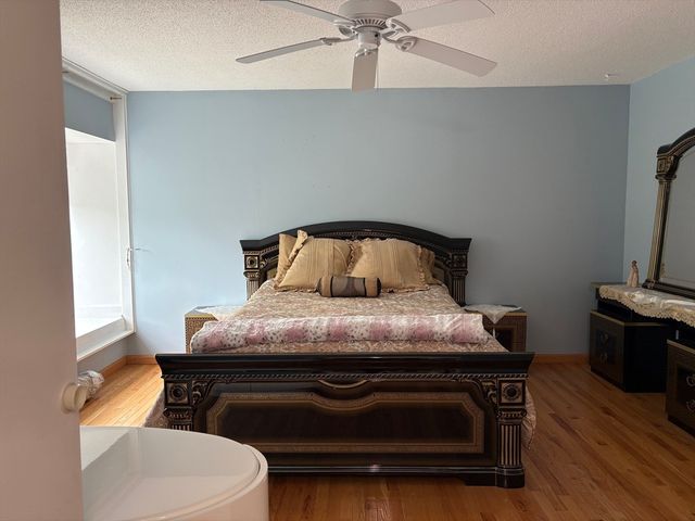 64 Laurelwood Dr 64, Stoughton, MA 02072