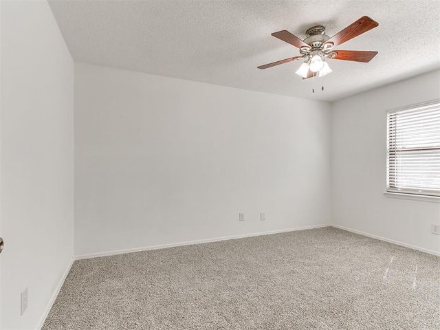 11708 Oakdale Street, Yukon, OK 73099