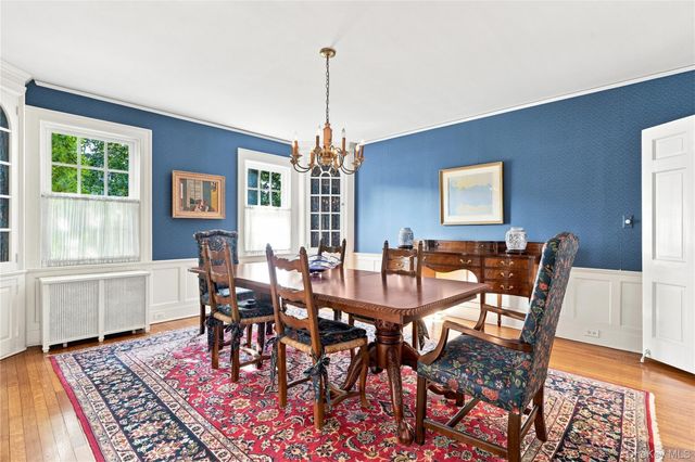 84 Ocean Avenue, Amityville, NY 11701