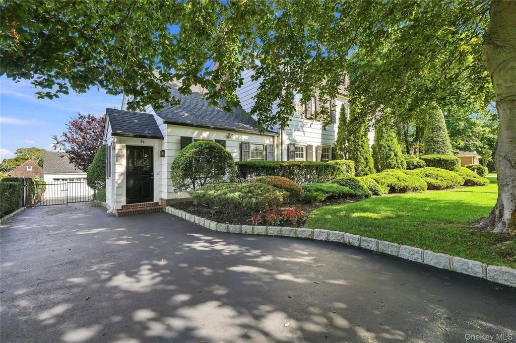 84 Ocean Avenue, Amityville, NY 11701 — photo 3