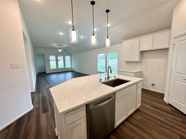 31900 Retama Ranch Lane, Conroe, TX 77386