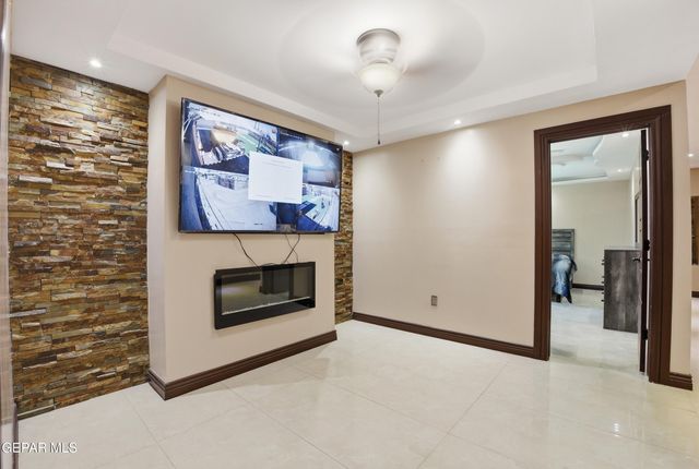 110 S GIBRALTAR Drive, El Paso, TX 79905