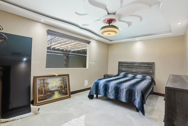 110 S GIBRALTAR Drive, El Paso, TX 79905