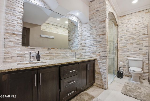110 S GIBRALTAR Drive, El Paso, TX 79905