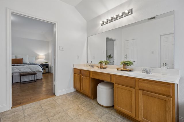 9828 Meadow Rue Drive, Mckinney, TX 75072