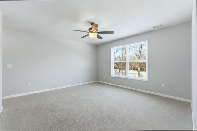 4046 Shadowood Lakes Trail, Fort Wayne, IN 46818