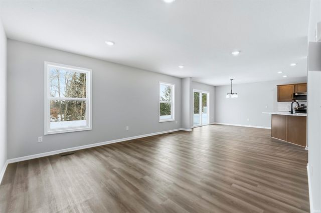 4046 Shadowood Lakes Trail, Fort Wayne, IN 46818