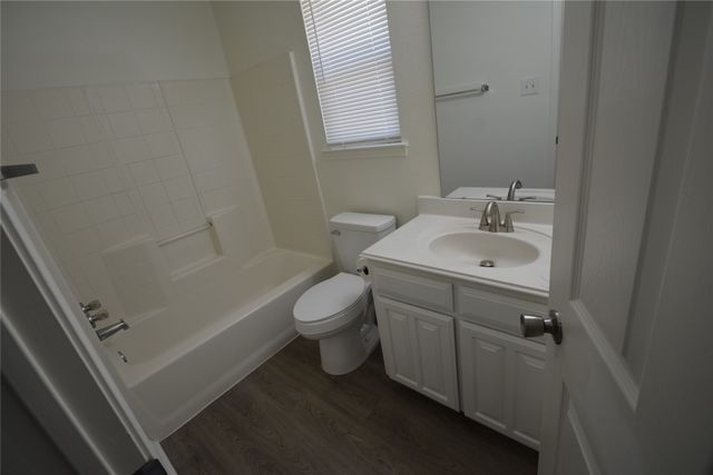 10212 Lone Eagle Court, Fort Worth, TX 76108