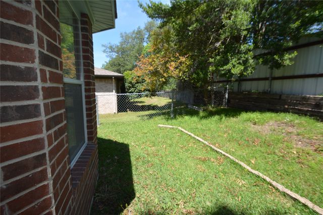 10212 Lone Eagle Court, Fort Worth, TX 76108