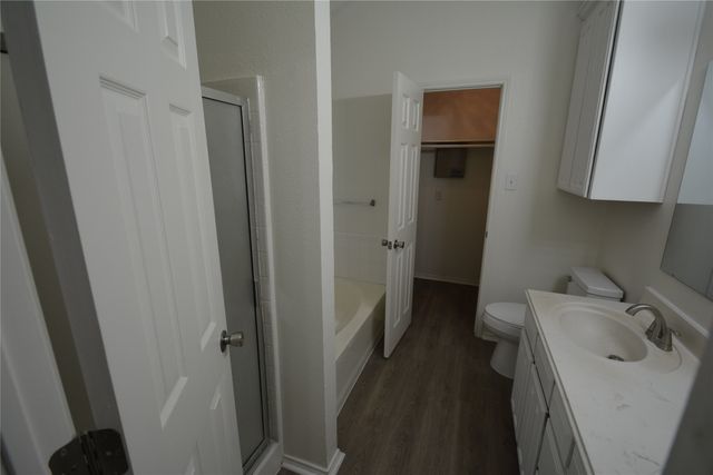 10212 Lone Eagle Court, Fort Worth, TX 76108