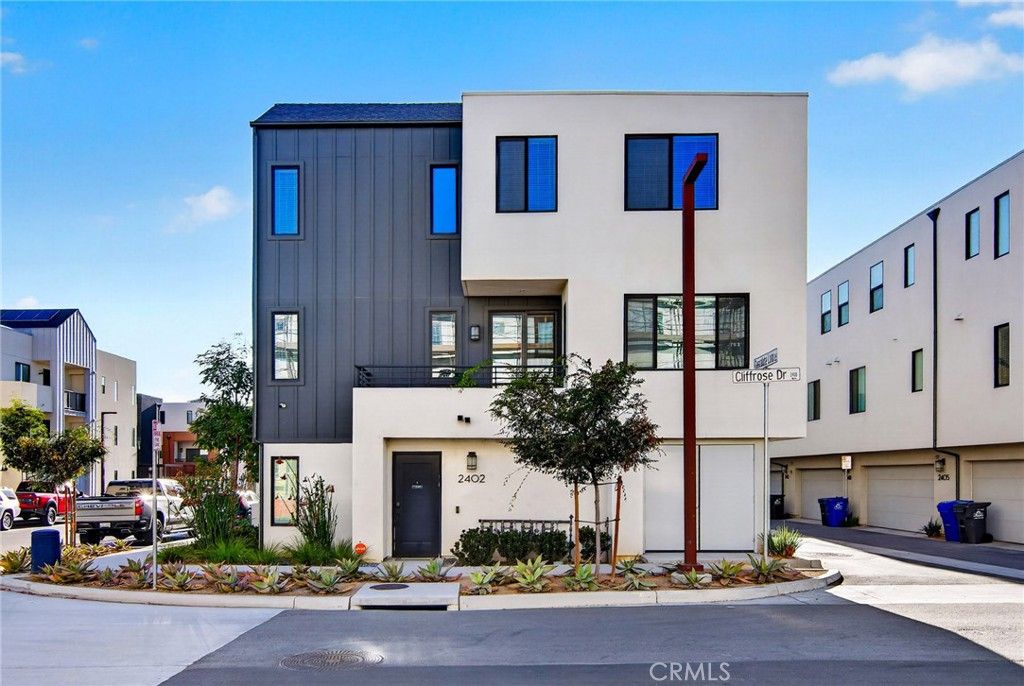 Image 1 of property listing at 2402 Cascalote Loop, San Diego, CA 92154
