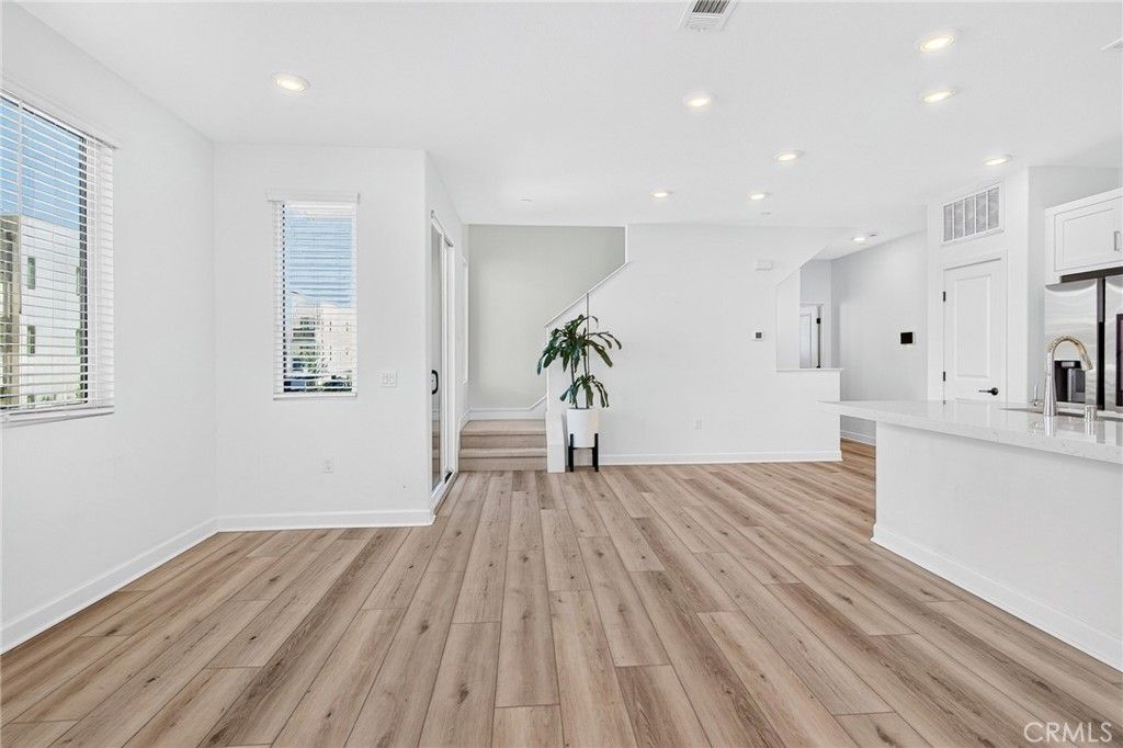 Image 15 of property listing at 2402 Cascalote Loop, San Diego, CA 92154