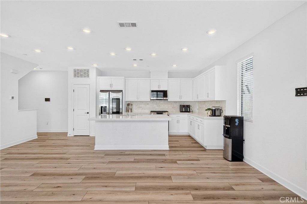 Image 16 of property listing at 2402 Cascalote Loop, San Diego, CA 92154