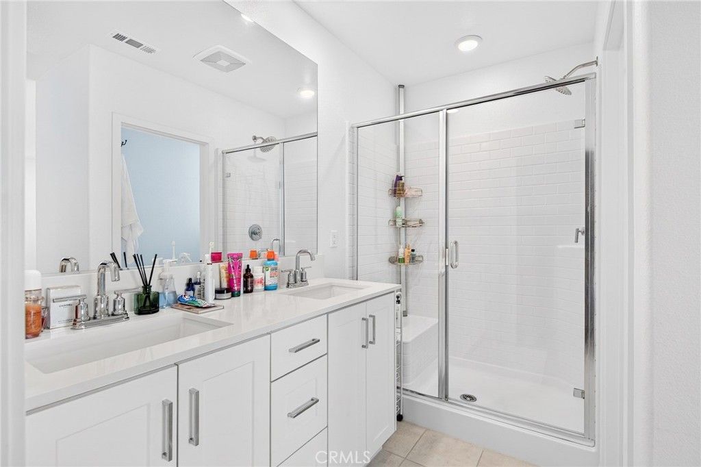 Image 30 of property listing at 2402 Cascalote Loop, San Diego, CA 92154