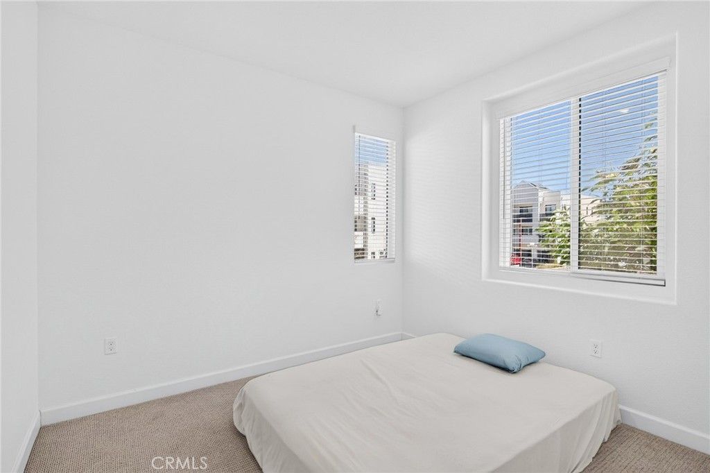 Image 33 of property listing at 2402 Cascalote Loop, San Diego, CA 92154