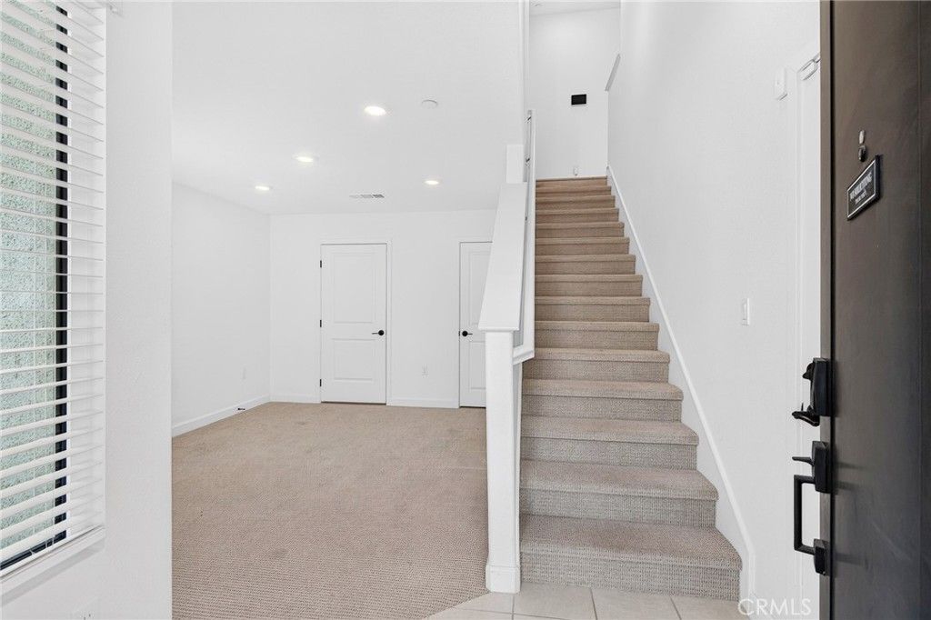 Image 4 of property listing at 2402 Cascalote Loop, San Diego, CA 92154