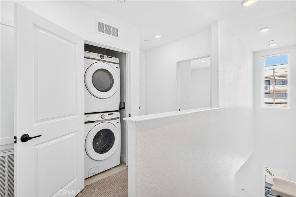 Image 40 of property listing at 2402 Cascalote Loop, San Diego, CA 92154