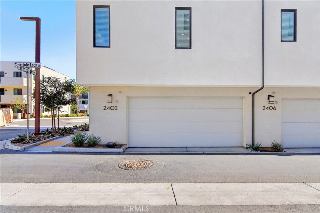 Image 48 of property listing at 2402 Cascalote Loop, San Diego, CA 92154