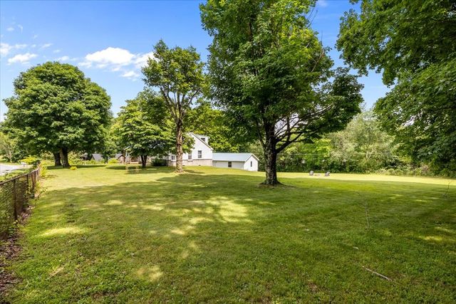 3030 Highway 49, E, Charlotte, TN 37036